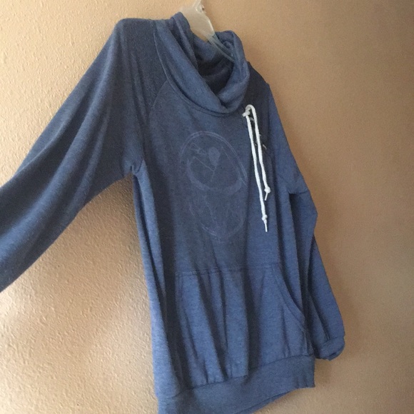 Blue Long Sleeved Desert-Themed Shirt - Picture 3 of 4